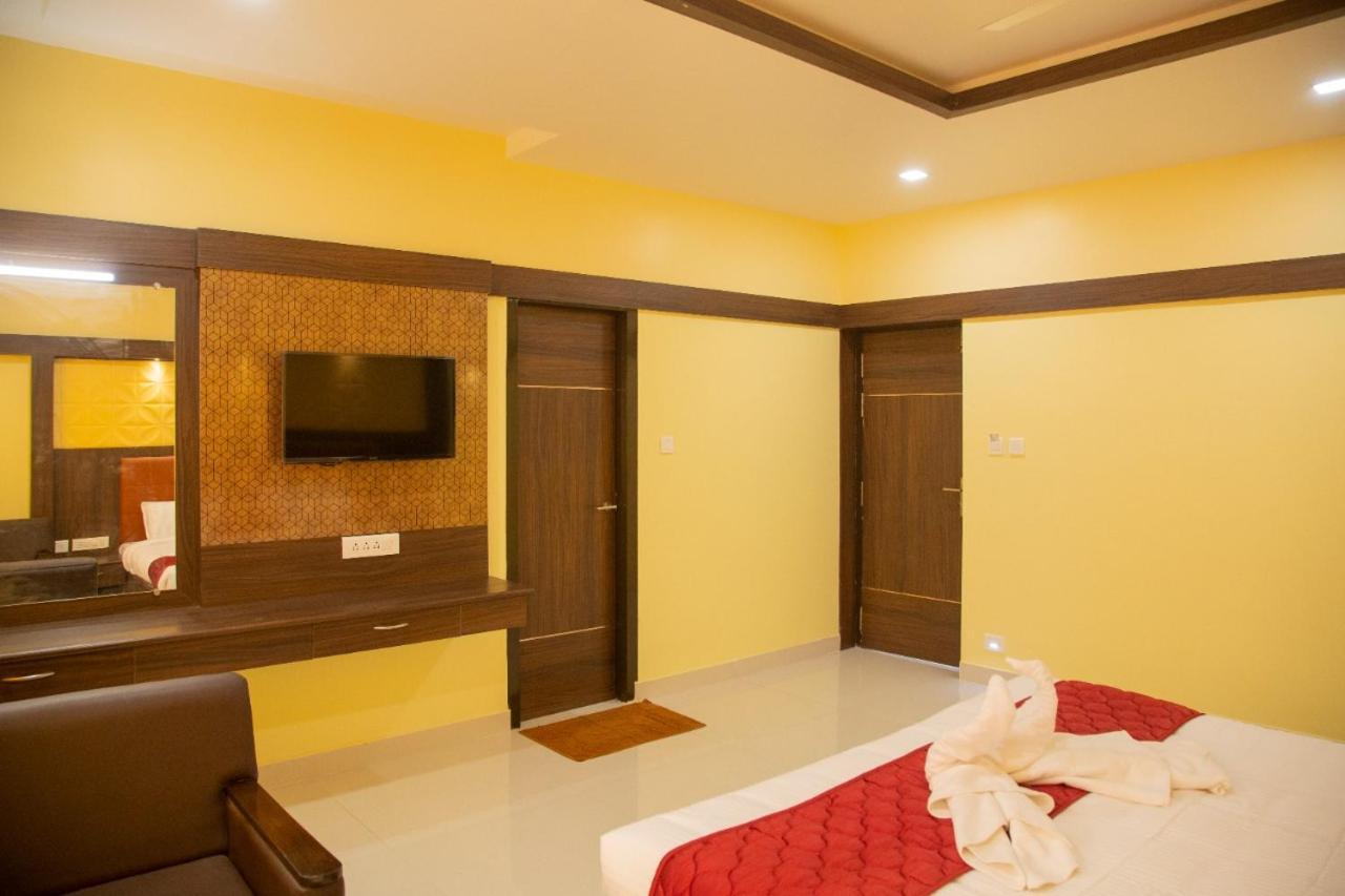 Sri Balaji Grand Hotel كومباكونام المظهر الخارجي الصورة