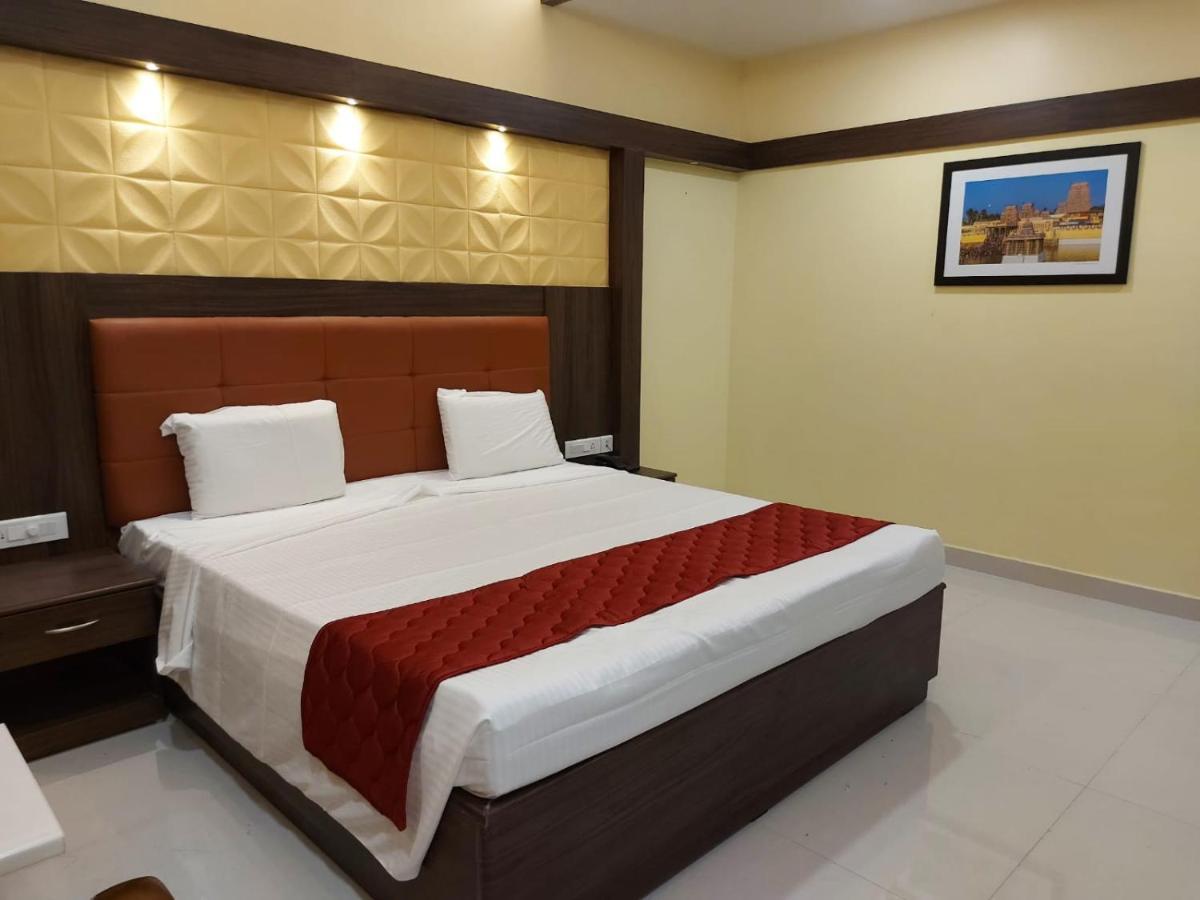 Sri Balaji Grand Hotel كومباكونام المظهر الخارجي الصورة