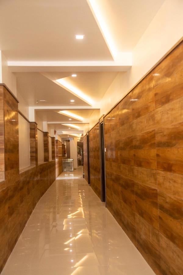 Sri Balaji Grand Hotel كومباكونام المظهر الخارجي الصورة